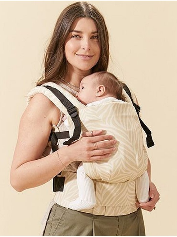 Tula Free To Grow Baby Carrier – ergonomic from birth, no insert needed