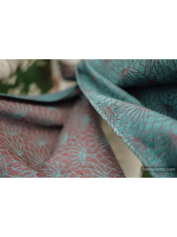 LennyLamb baby wrap – ergonomic and soft from birth to preschool