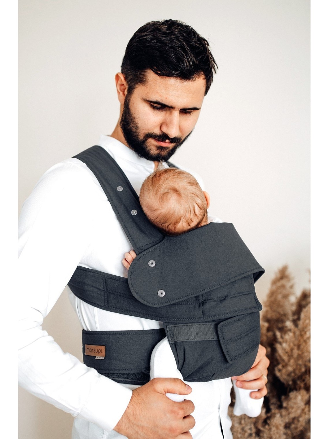 Marsupi baby carrier – simple and ergonomic from birth Marsupi baby carrier – simple and ergonomic from birth