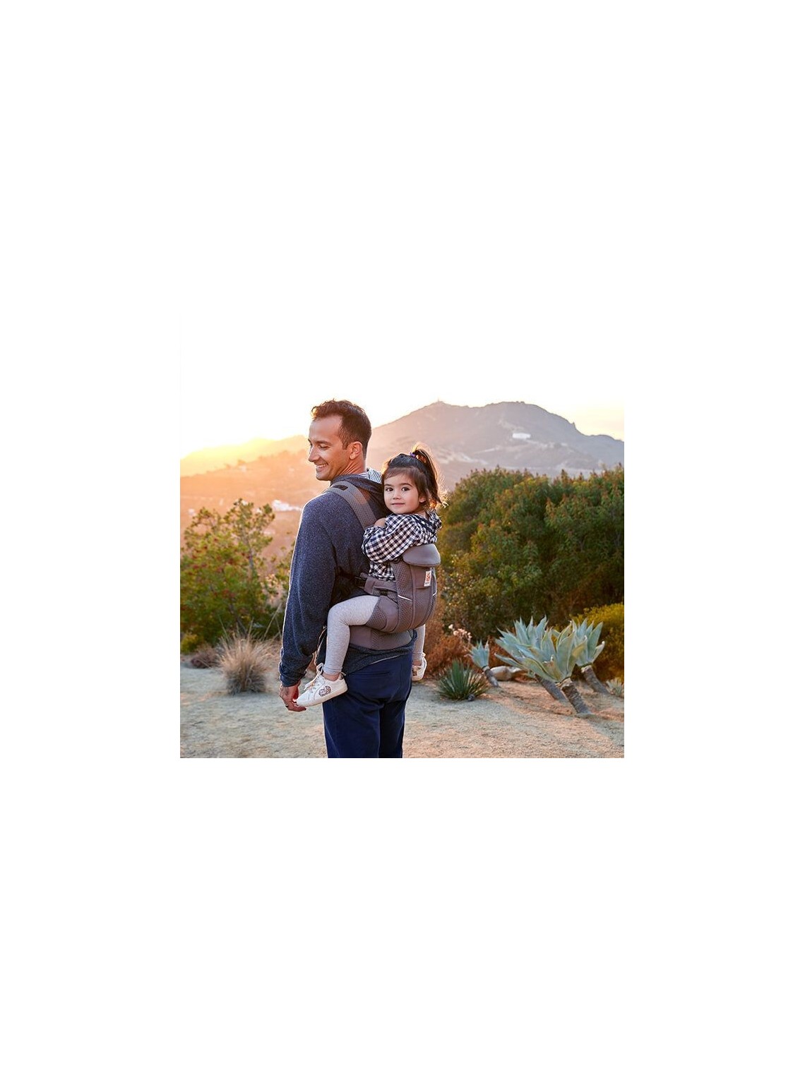 Ergobaby Omni Breeze – hingav kandekott sünnist alates Ergobaby Omni Breeze – hingav kandekott sünnist alates