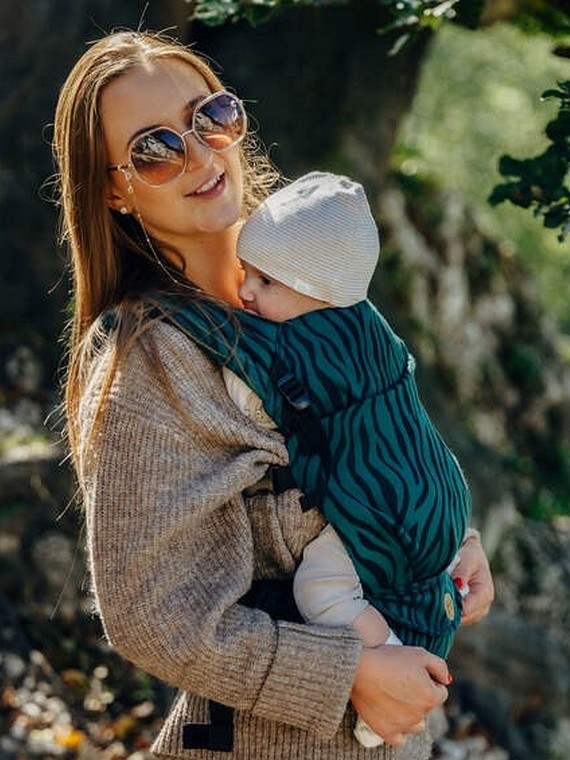 LennyLight – lightweight and intuitive baby carrier