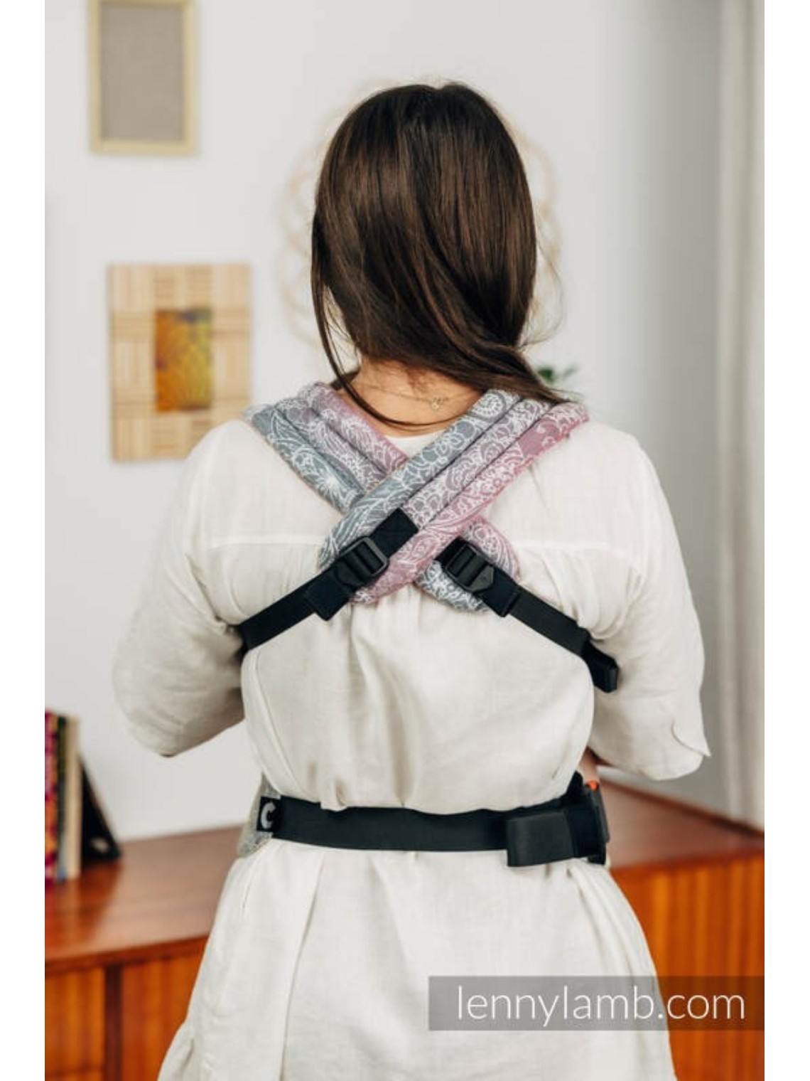 LennyLight – lightweight and intuitive baby carrier