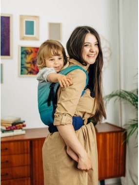 LennyLight – lightweight and intuitive baby carrier