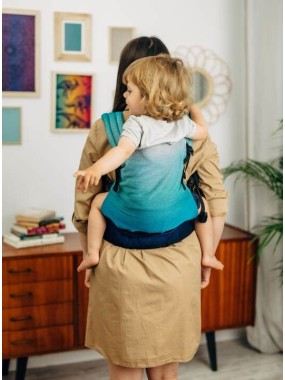 LennyLight – lightweight and intuitive baby carrier