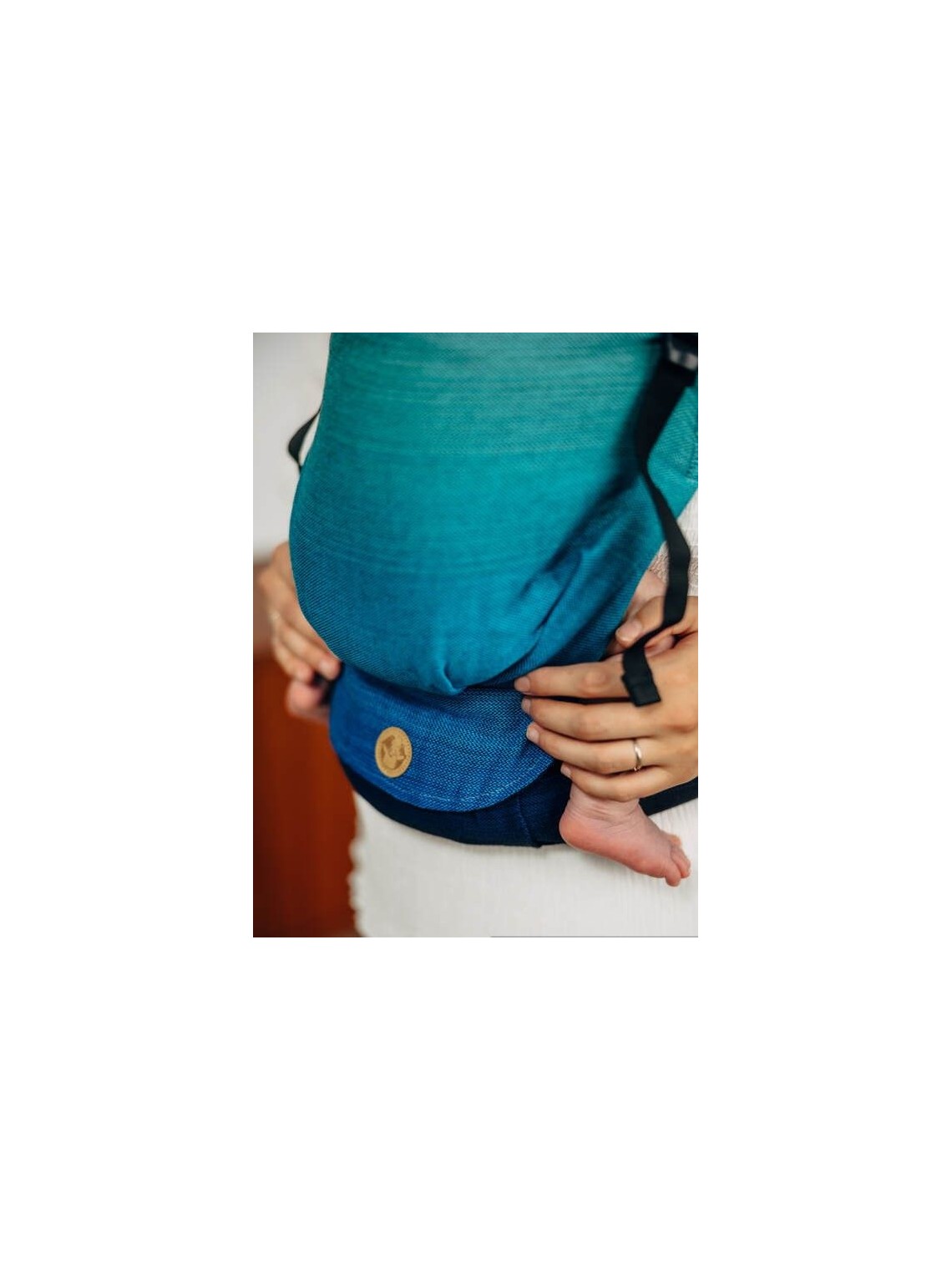 LennyLight – lightweight and intuitive baby carrier