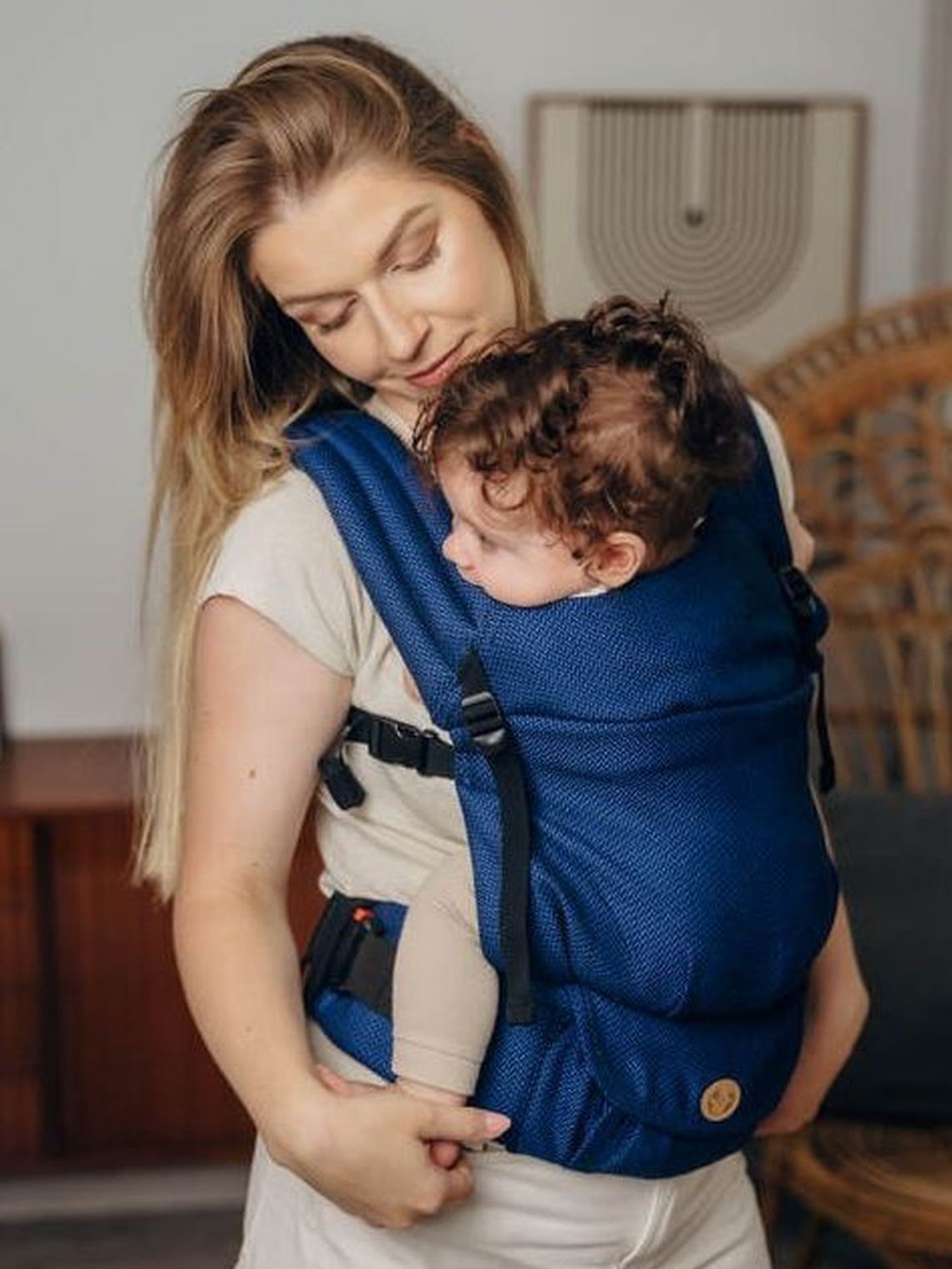 LennyLight – lightweight and intuitive baby carrier LennyLight – lightweight and intuitive baby carrier