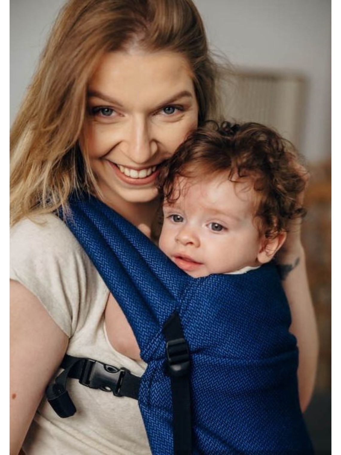 LennyLight – lightweight and intuitive baby carrier LennyLight – lightweight and intuitive baby carrier