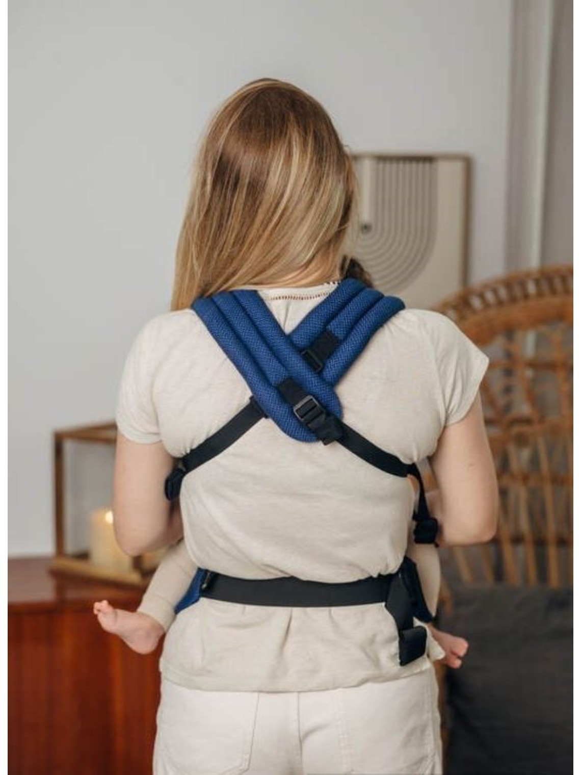 LennyLight – lightweight and intuitive baby carrier