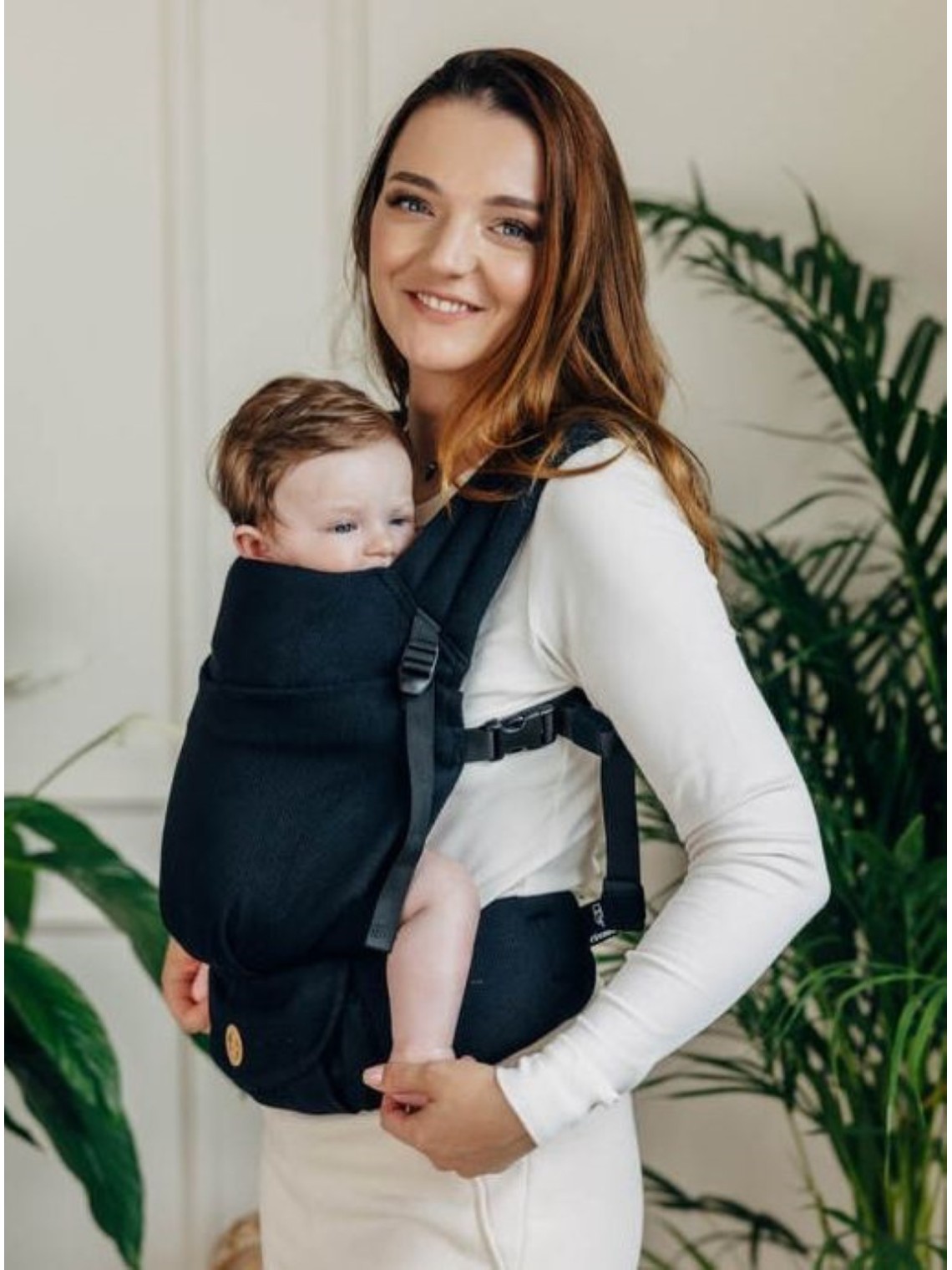 LennyLight – lightweight and intuitive baby carrier LennyLight – lightweight and intuitive baby carrier