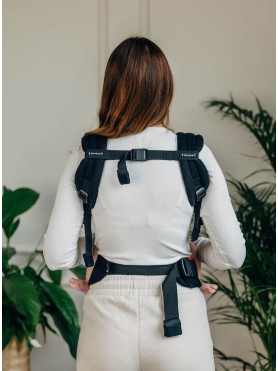 LennyLight – lightweight and intuitive baby carrier LennyLight – lightweight and intuitive baby carrier