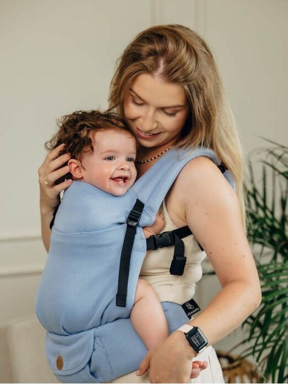LennyLight – lightweight and intuitive baby carrier