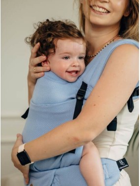 LennyLight – lightweight and intuitive baby carrier LennyLight – lightweight and intuitive baby carrier