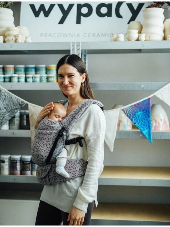 LennyLight – lightweight and intuitive baby carrier