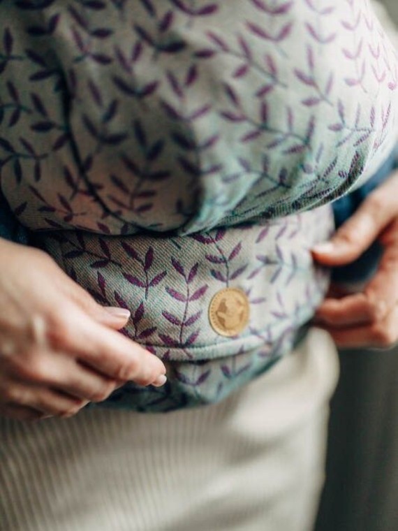 LennyLight – lightweight and intuitive baby carrier