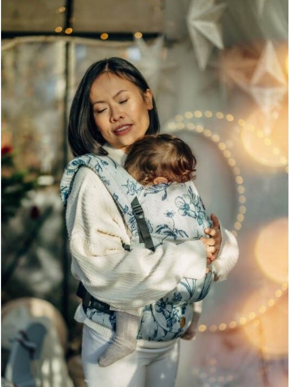 LennyLight – lightweight and intuitive baby carrier