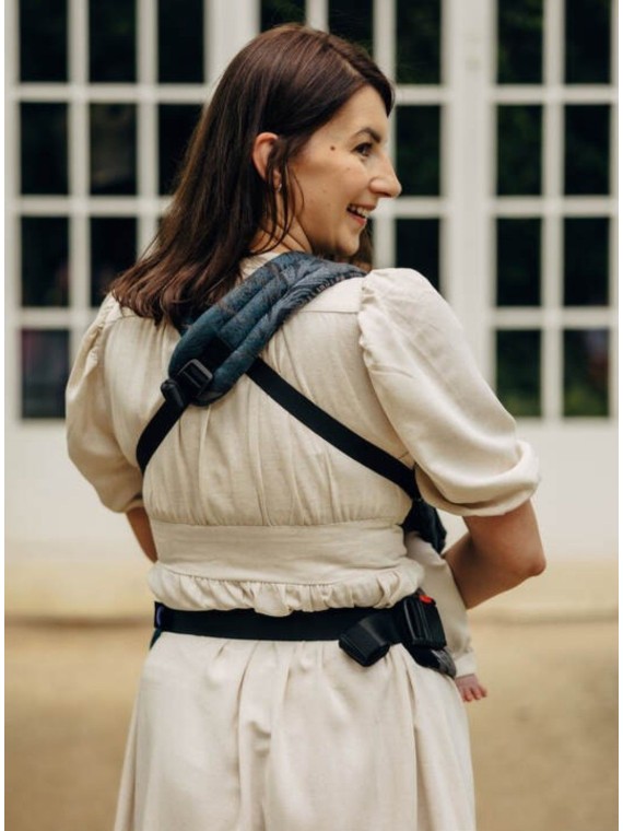 LennyLight – lightweight and intuitive baby carrier