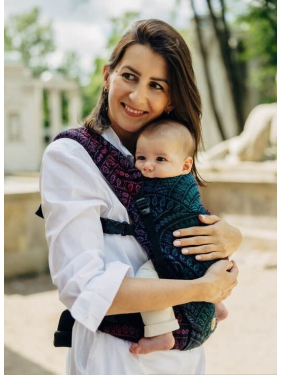 LennyLight – lightweight and intuitive baby carrier