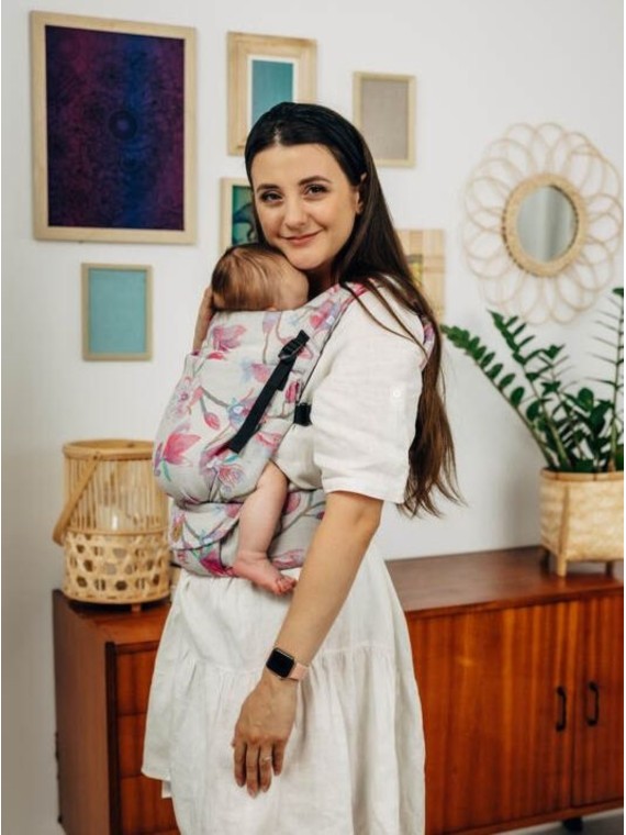 LennyLight – lightweight and intuitive baby carrier