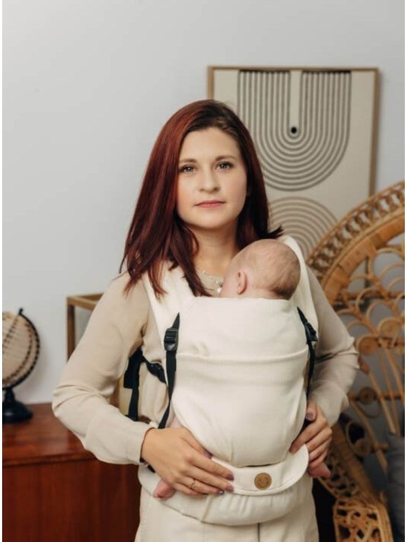 LennyLight – lightweight and intuitive baby carrier