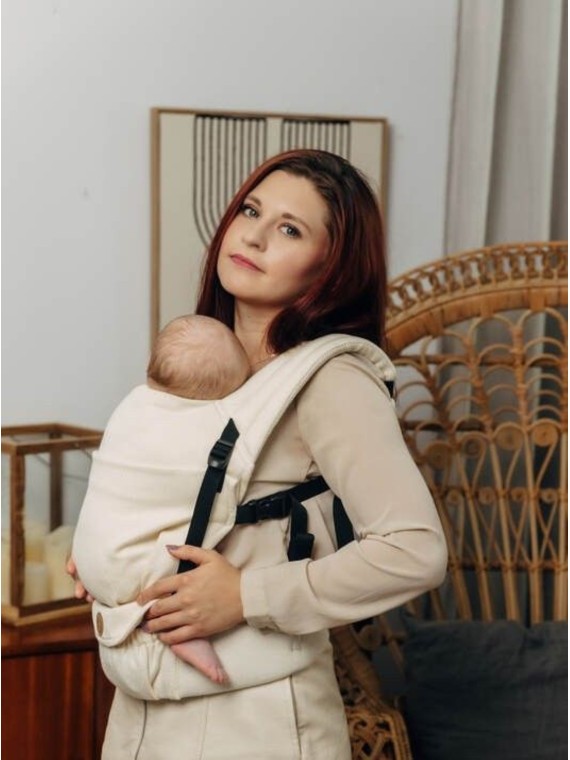 LennyLight – lightweight and intuitive baby carrier