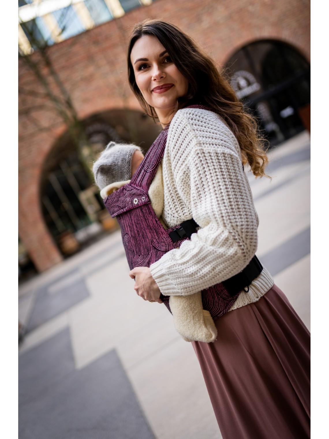 QUSY CARRIER, SAND STORIES COSMOPOLITAN QUSY CARRIER, SAND STORIES COSMOPOLITAN