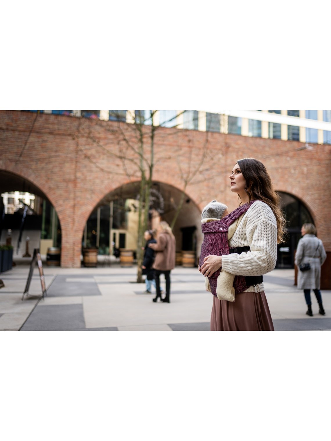 QUSY CARRIER, SAND STORIES COSMOPOLITAN QUSY CARRIER, SAND STORIES COSMOPOLITAN