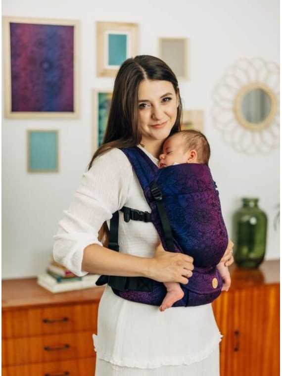 LennyLight – lightweight and intuitive baby carrier