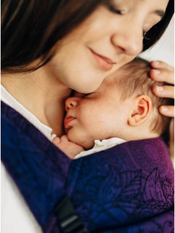 LennyLight – lightweight and intuitive baby carrier