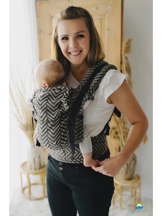 Little Frog Prime – lightweight, breathable newborn carrier