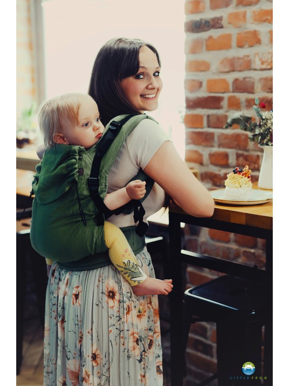 Little Frog Prime – lightweight, breathable newborn carrier
