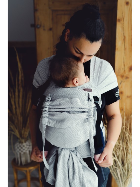 Little Frog Cross Hybrid – ergonomic half buckle baby carrier
