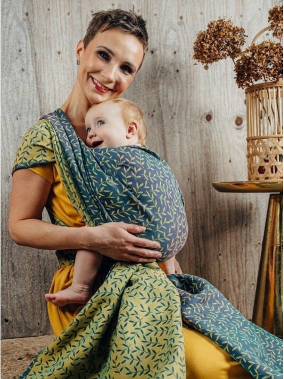 LennyLamb baby wrap – ergonomic and soft from birth to preschool