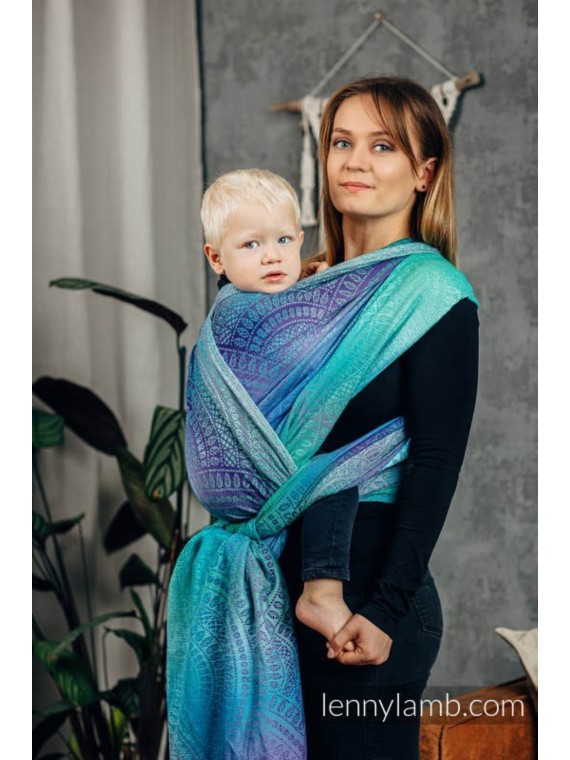 LennyLamb baby wrap – ergonomic and soft from birth to preschool