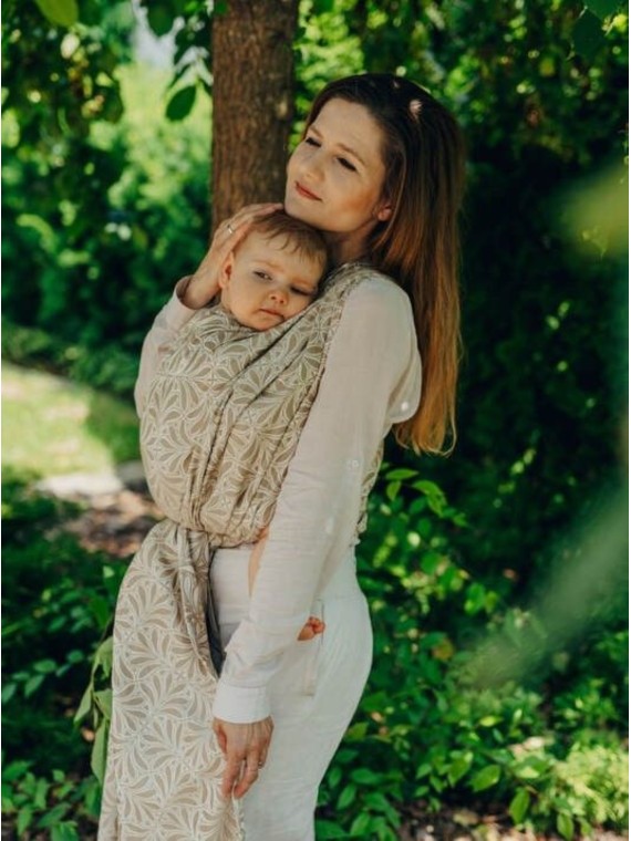 LennyLamb baby wrap – ergonomic and soft from birth to preschool