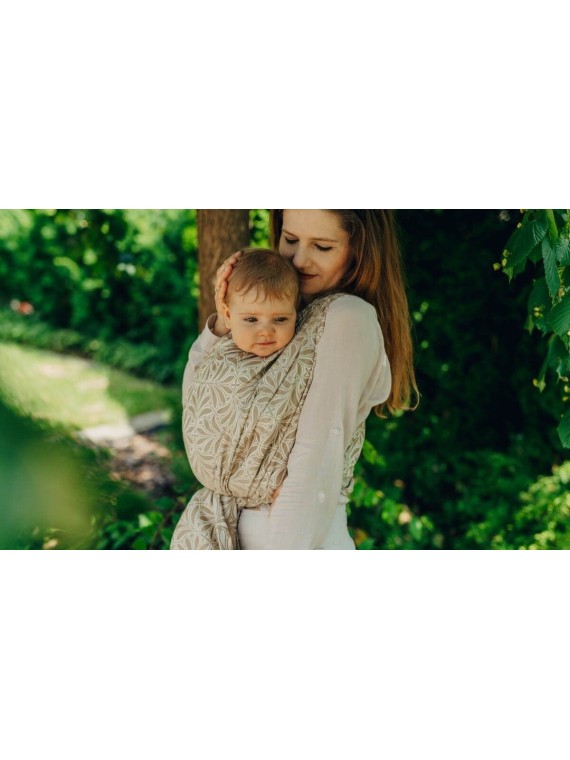 LennyLamb baby wrap – ergonomic and soft from birth to preschool