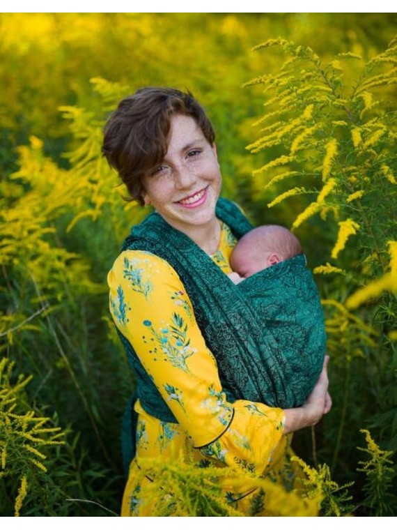 LennyLamb baby wrap – ergonomic and soft from birth to preschool