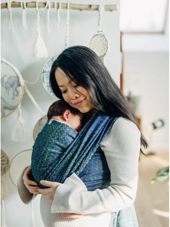LennyLamb baby wrap – ergonomic and soft from birth to preschool