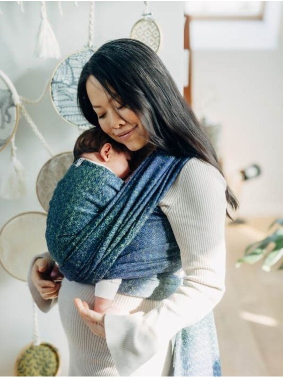 LennyLamb baby wrap – ergonomic and soft from birth to preschool