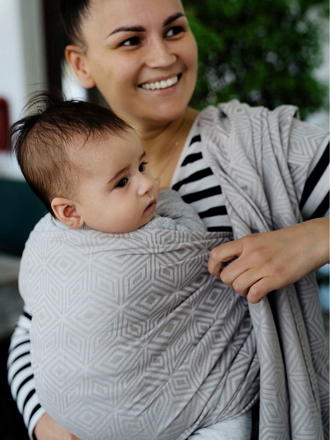 Little Frog baby sling – breathable and affordable baby wrap