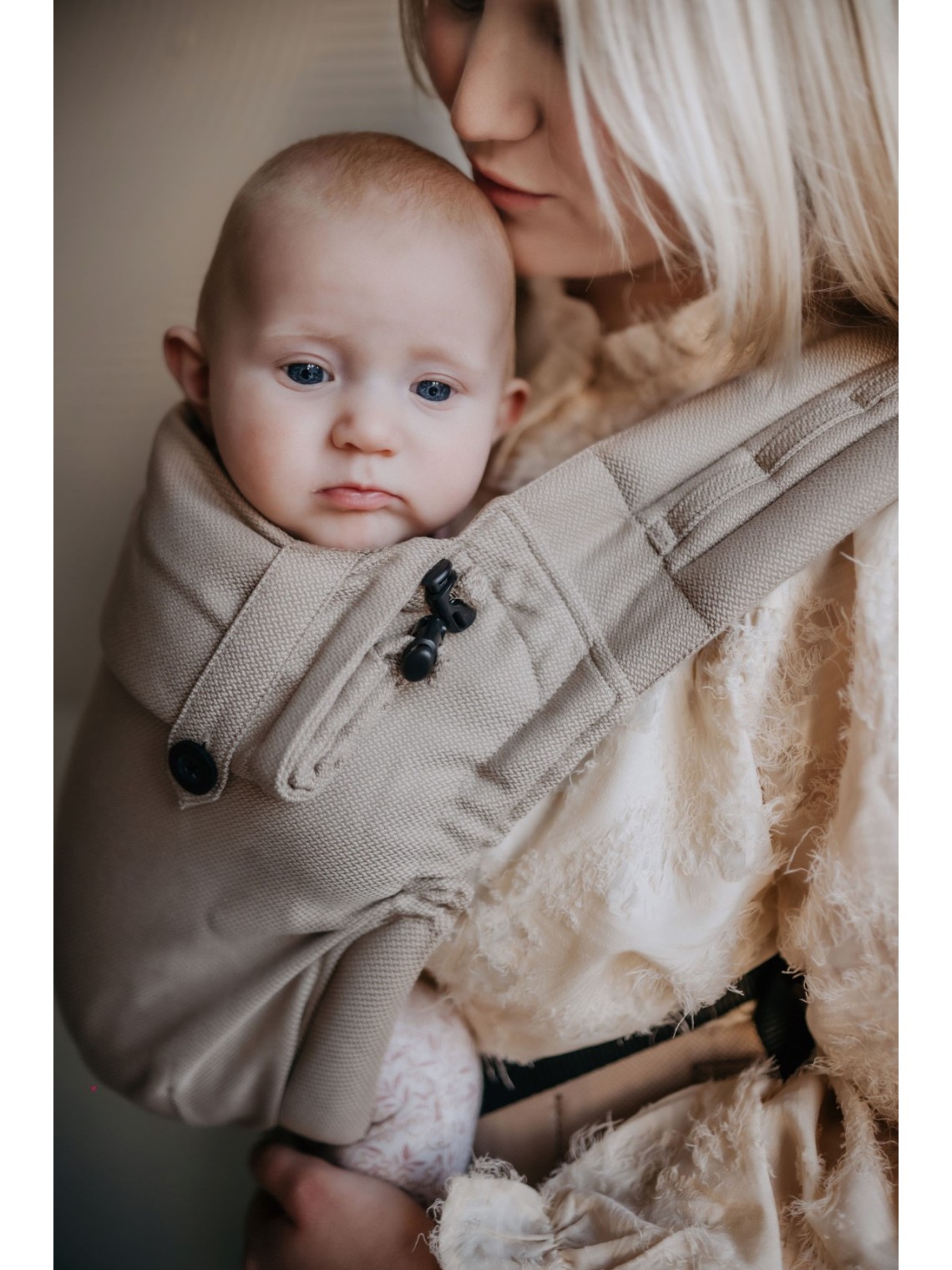 Pure Baby Love Click & Go+ – ergonoomiline beebikandekott