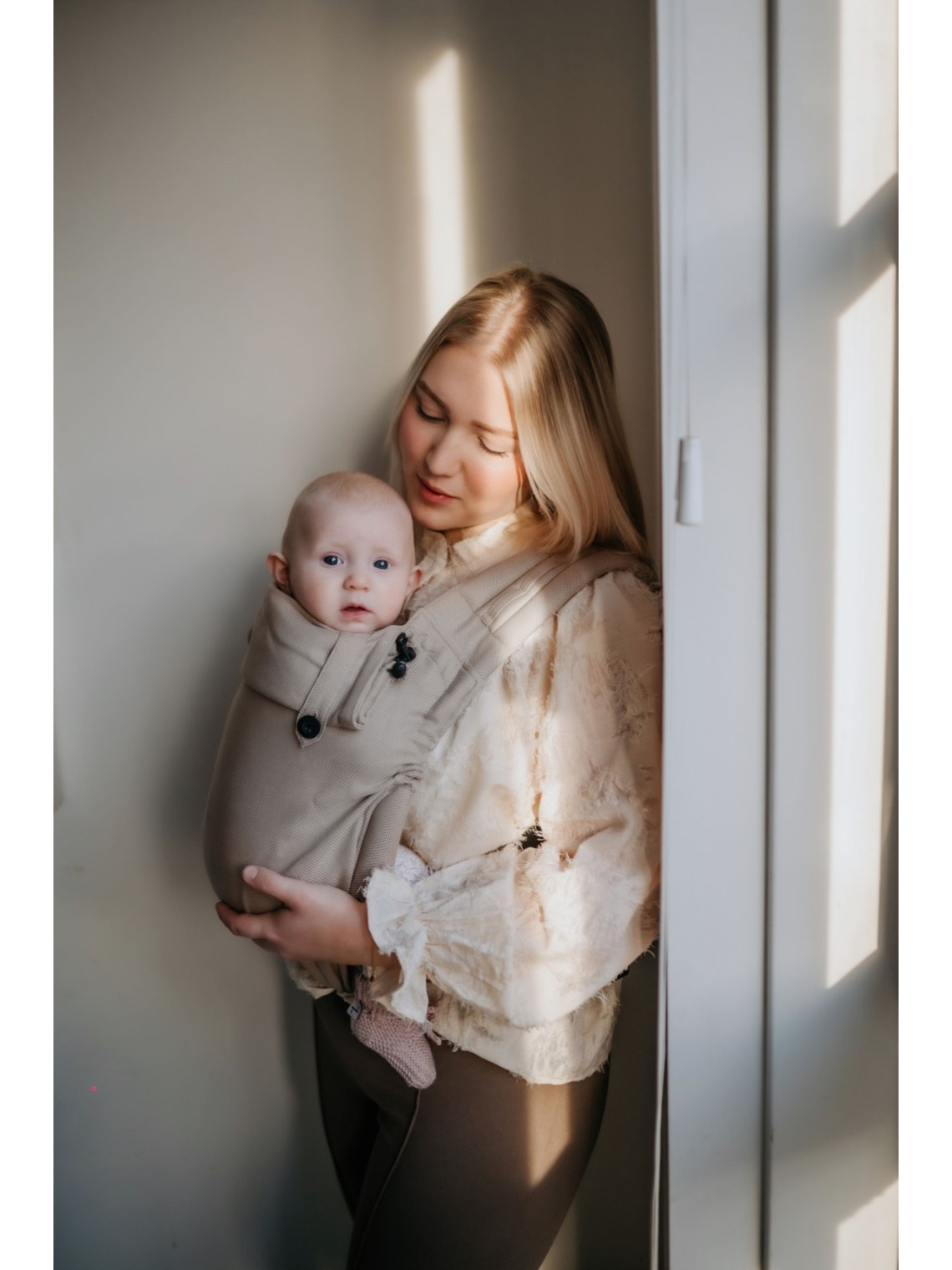 Pure Baby Love Click & Go+ – ergonoomiline beebikandekott