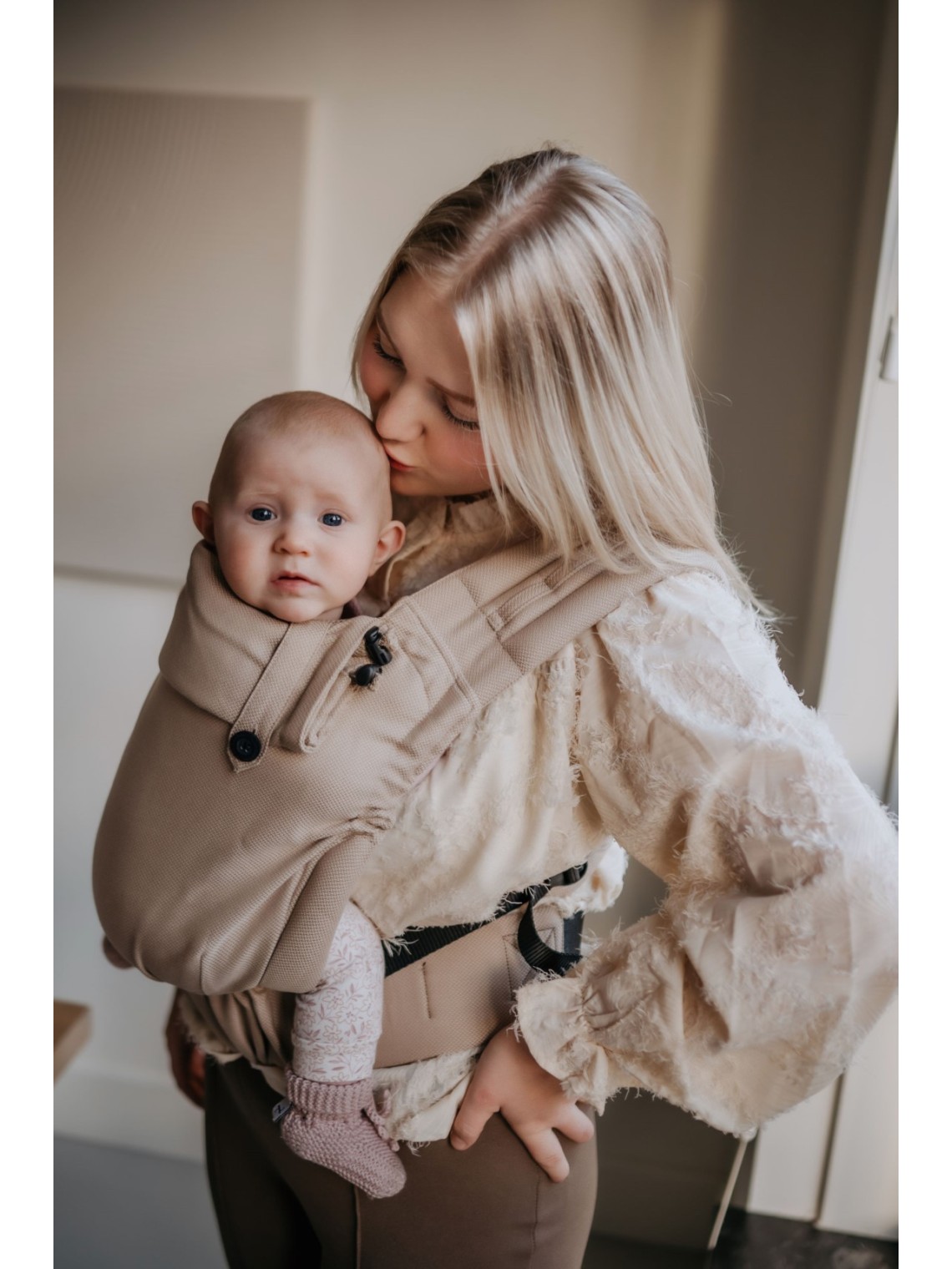 Pure Baby Love Click & Go+ – ergonoomiline beebikandekott