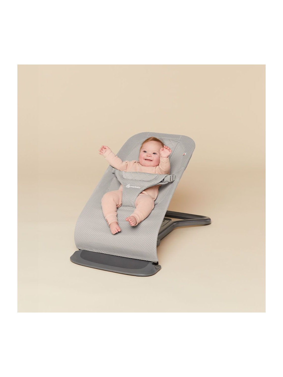 ERGOBABY EVOLVE MESH, Light grey Mesh ERGOBABY EVOLVE MESH, Light grey Mesh