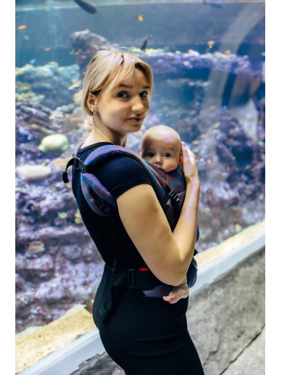 LennyLight – lightweight and intuitive baby carrier