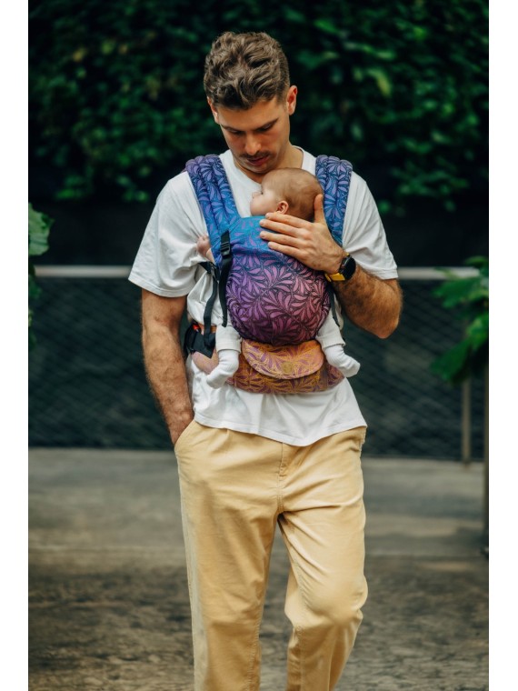LennyLight – lightweight and intuitive baby carrier