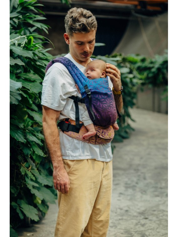 LennyLight – lightweight and intuitive baby carrier