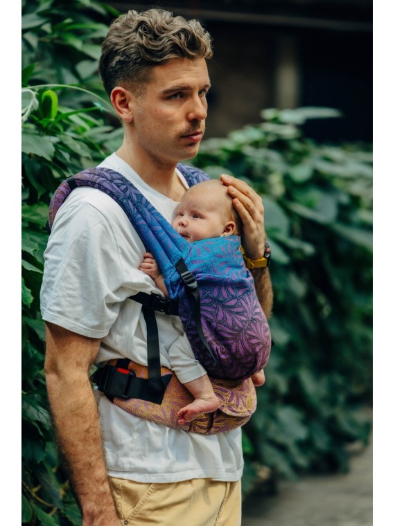 LennyLight – lightweight and intuitive baby carrier