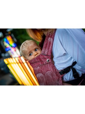 QUSY Standard 2.0 – innovative adjustable baby carrier QUSY Standard 2.0 – innovative adjustable baby carrier
