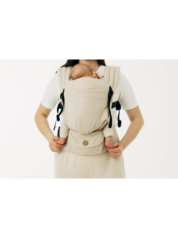 LennyLight – lightweight and intuitive baby carrier