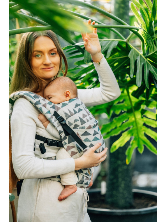 LennyLight – lightweight and intuitive baby carrier